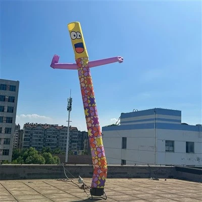 Dançarino aéreo de tubo reto colorido