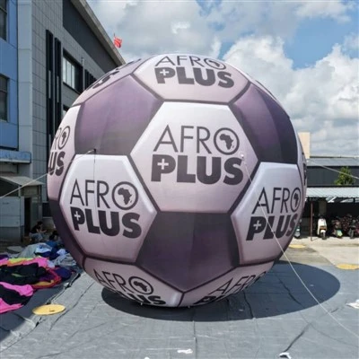 Bola de futebol inflável gigante personalizada